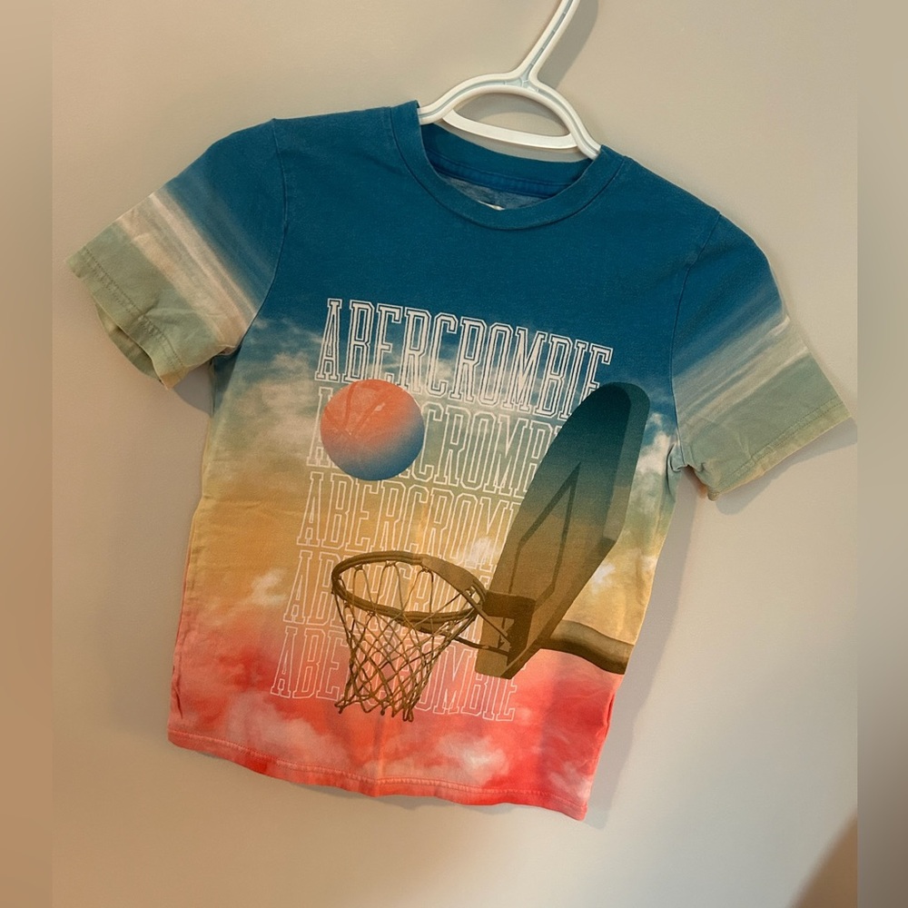 Multi-color Abercrombie T-Shirt, Basketball